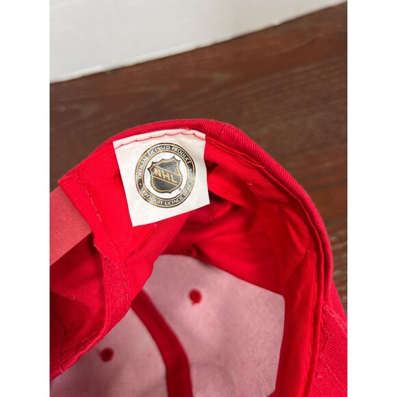 Vintage Montreal Canadiens NHL Licensed Red Snapback Hat M3 - Picture 4 of 4